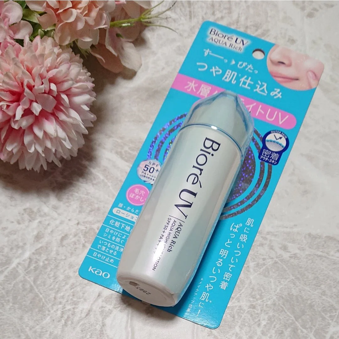 Bioré UV Aqua Rich Aqua Highlight Lotion Milky Sunscreen SPF50+ 70ml - Image 3
