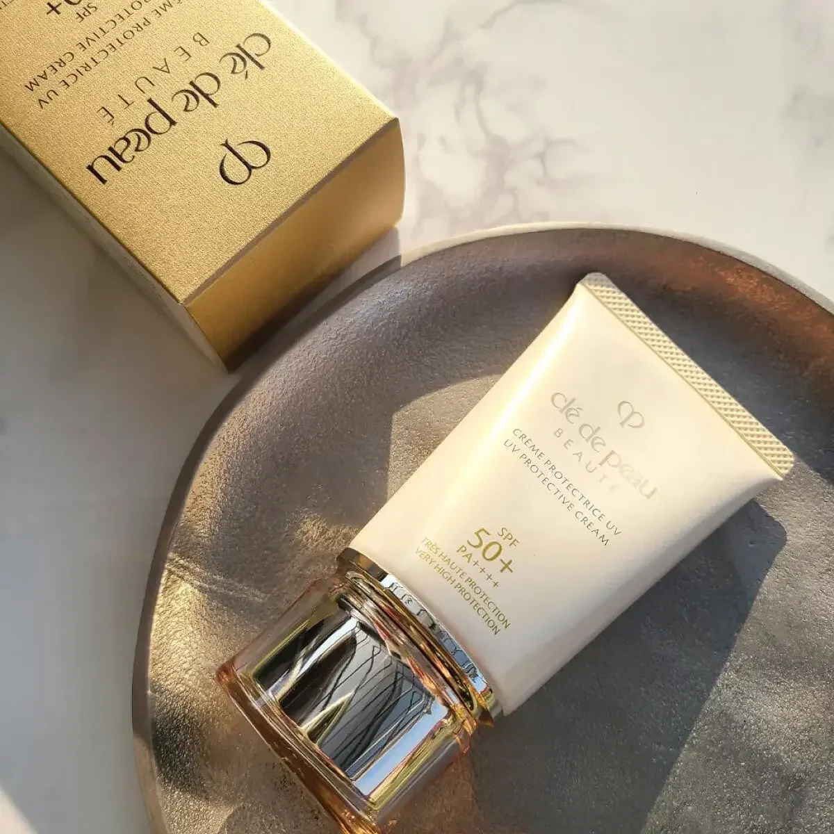 Clé De Peau Beauté Sunscreen UV Protective Cream SPF50+ 50g - Image 4