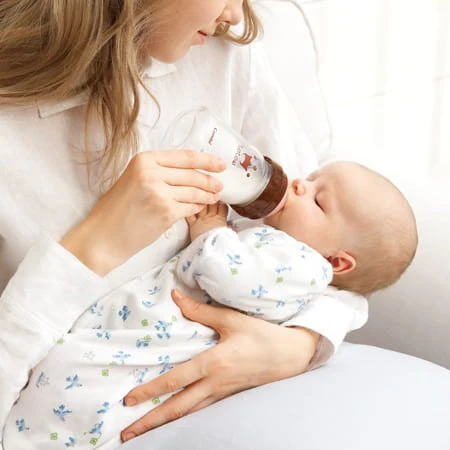 Combi Teteo Baby Bottle Breastfeeding Shaped Glass Bottle 160ml - Image 5