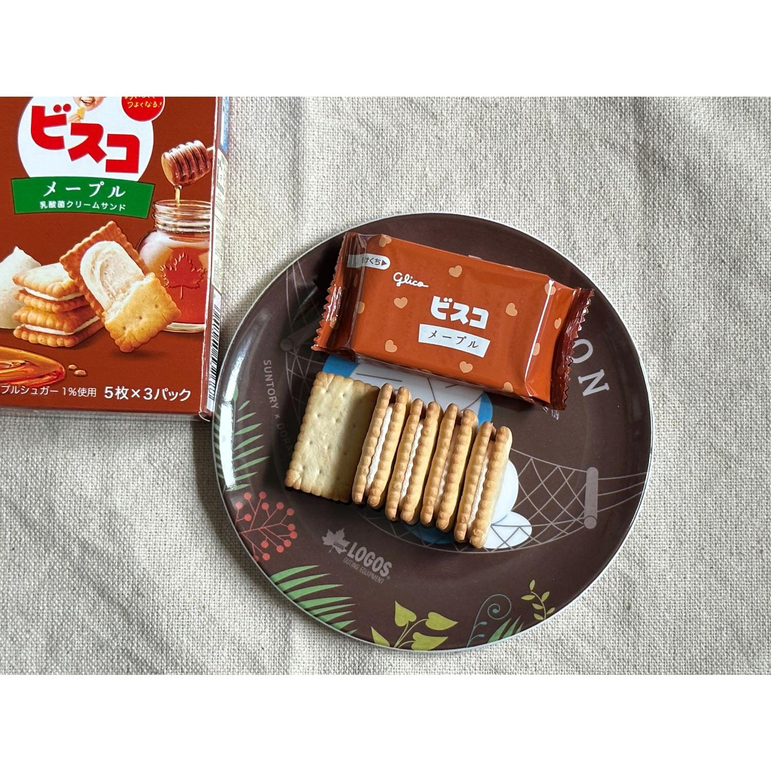 Glico Bisco Maple Syrup Flavored Cream Sandwich Cookies 15 Pieces (Pack of 5) - Image 3