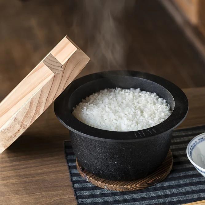 Cast Iron Small Rice Cooker With Wooden Lid IH Compatible - Image 2