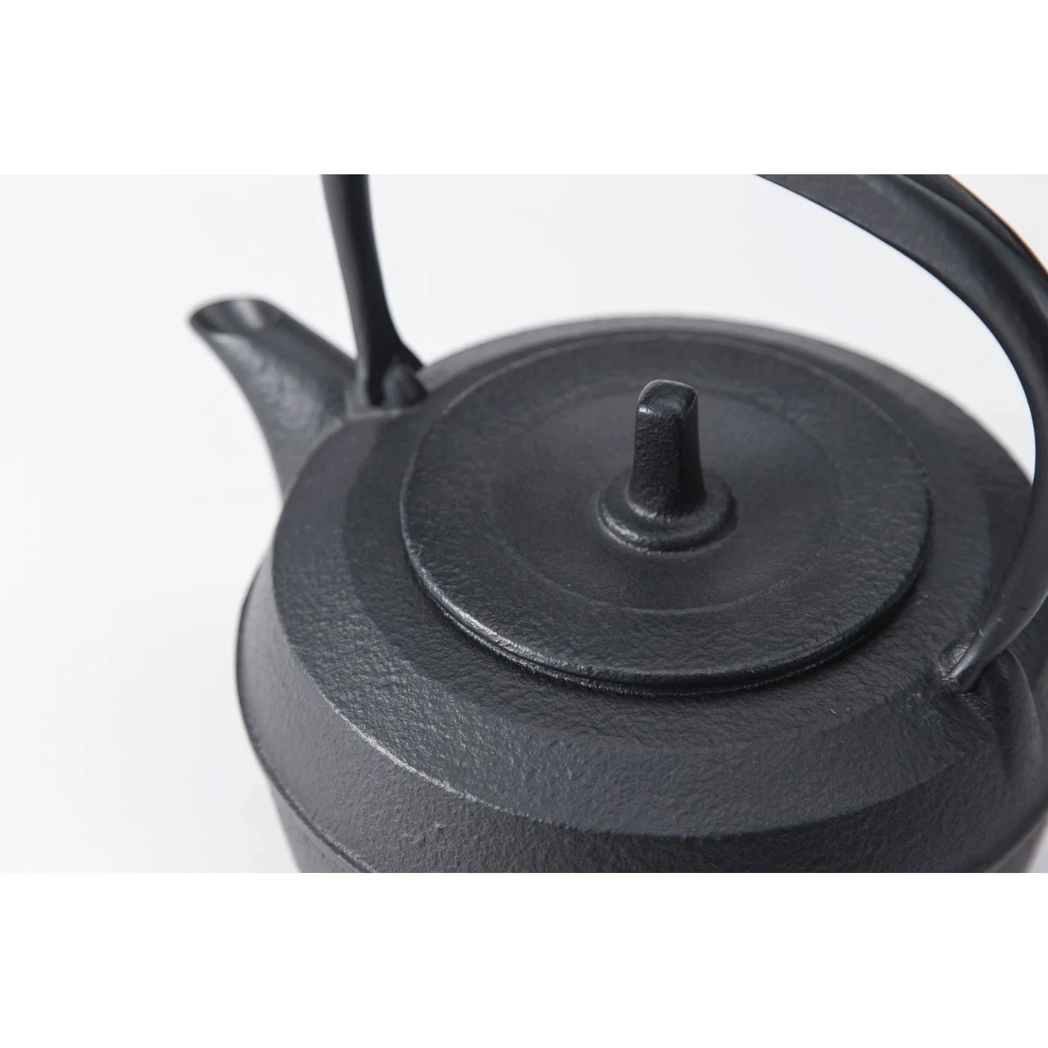 Iwachu Tetsubin Kettle Baum Japanese Cast Iron Teapot 1.1L - Image 3
