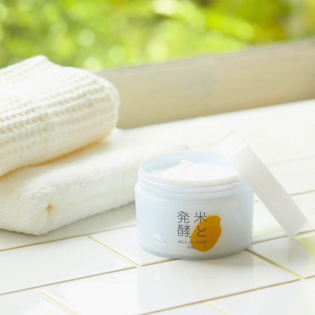Kikumasamune Multifunctional Rice Derived All-in-One Moisturizing Gel 150g - Image 3