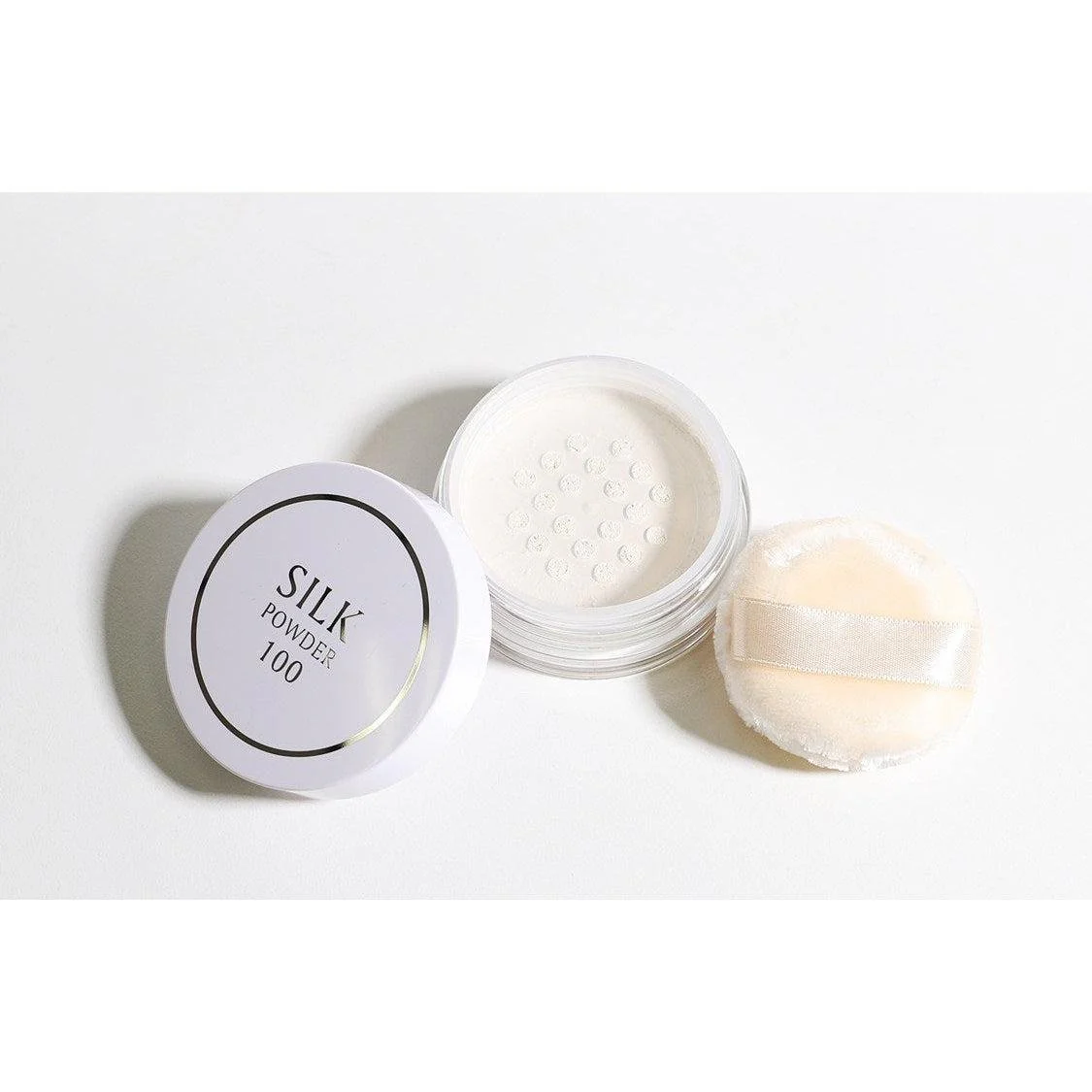 Kitao Silk Powder 100 Colorless Loose Setting Powder 9g - Image 4
