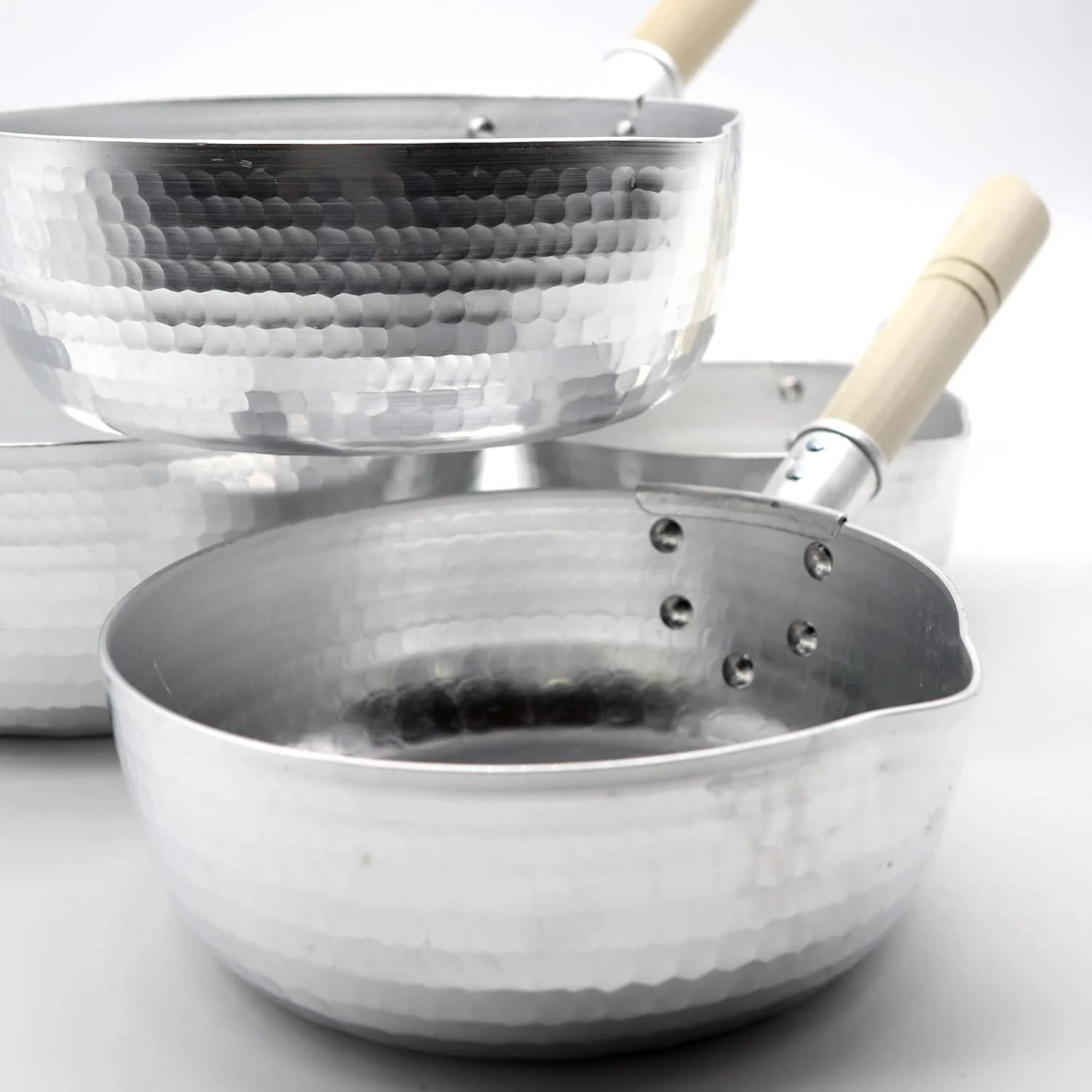 Kiya Lightweight Yukihira Pot Hammered Aluminum Saucepan 2.2L - Image 3