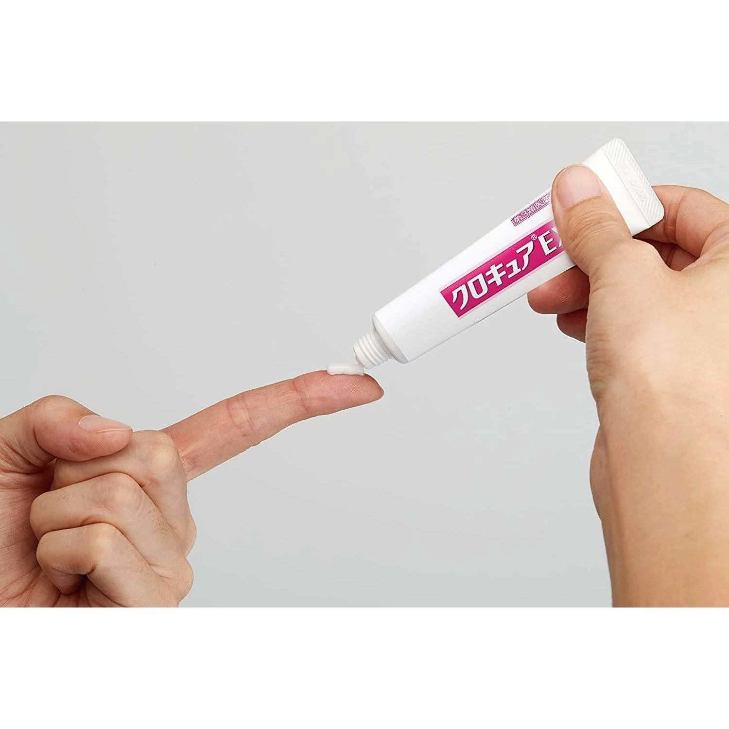Kobayashi Kuro Cure EX Medicated Cream for Dark Skin and Pilaris 15g - Image 3