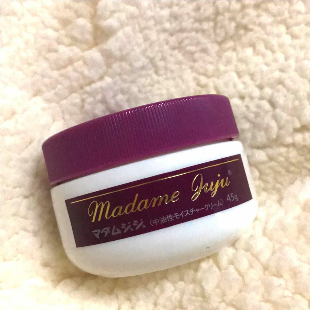 Kobayashi Madame Juju Moisturizing Skin Cream Powdery Scent 45g - Image 3