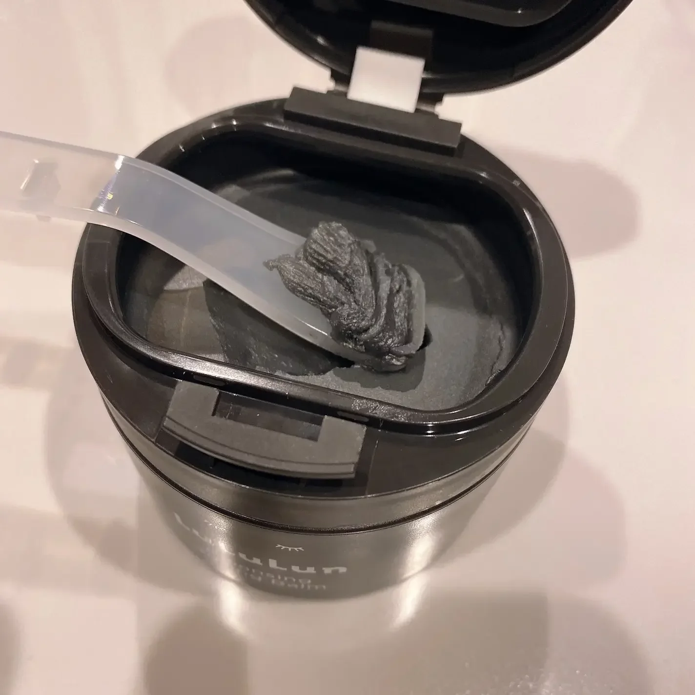 Lululun Charcoal Cleansing Balm Clear Black 90g - Image 3