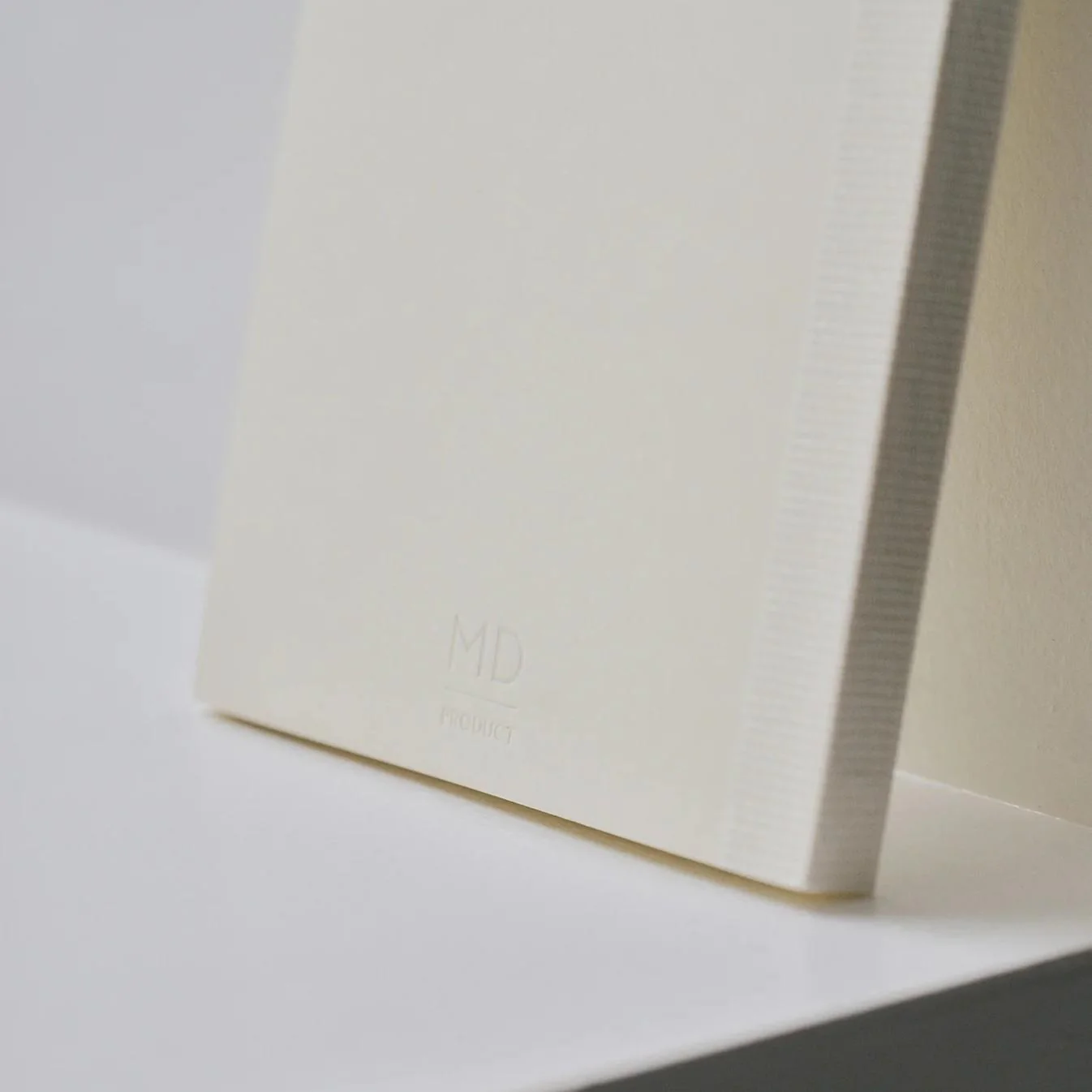 Midori MD A5 Notebook 5mm Gridded Paper 15295006 - Image 5