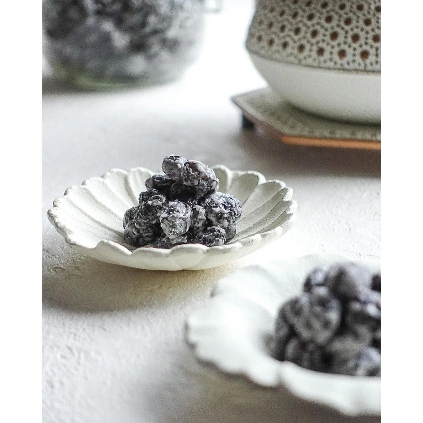 Natori Kuromame Oyatsu Dried Black Soybean Snack 21g - Image 3