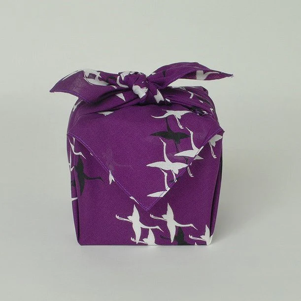 Seiran Furoshiki Flying Cranes Cotton Wrapping Cloth - Image 7