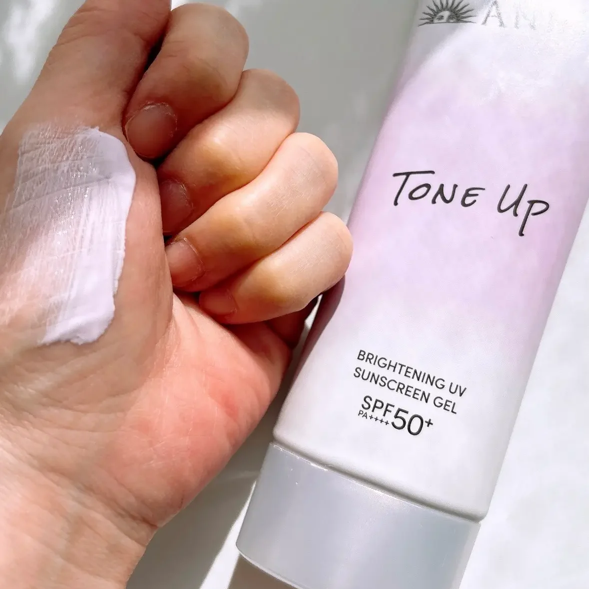 Anessa Skin Brightening UV Sunscreen Gel N SPF50+ PA++++ 90g - Image 4