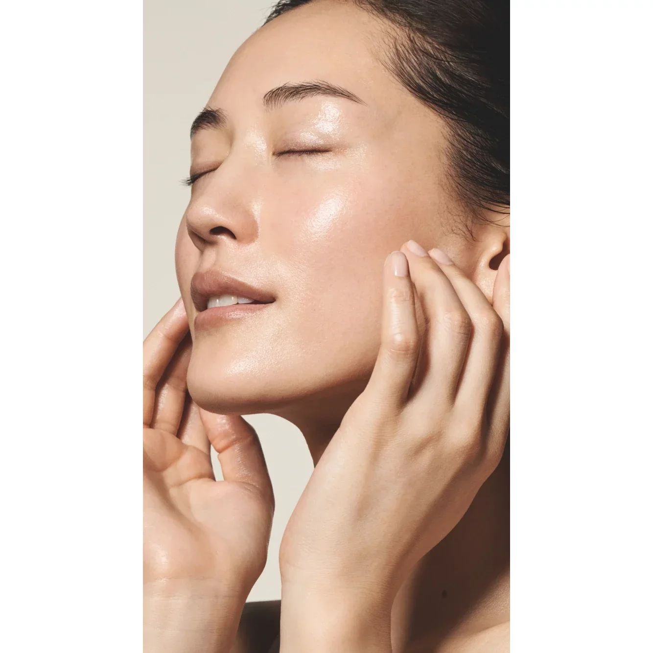SK-II Skin Power Essence Moisturizing & Firming Serum 50ml - Image 4