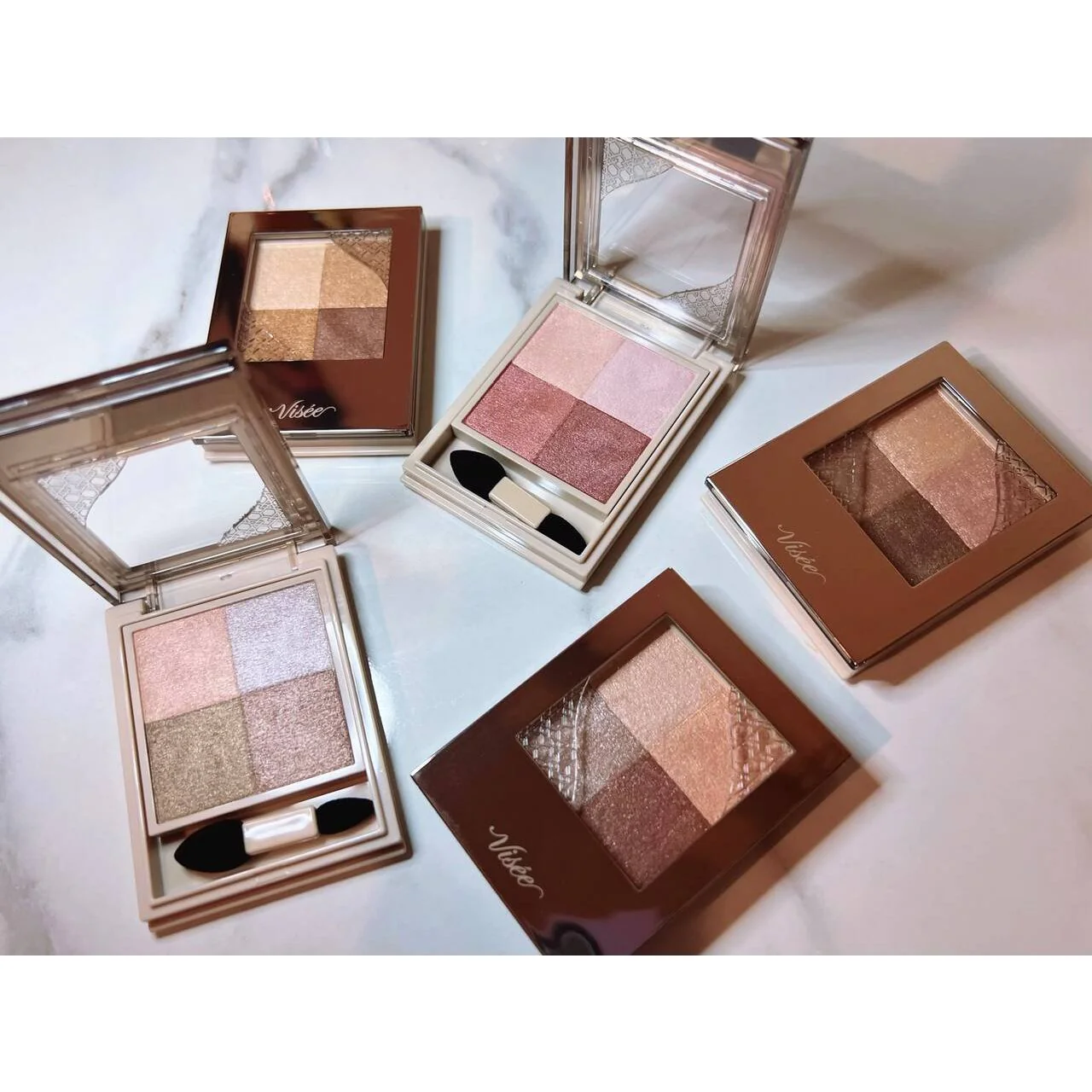 Visee Nuance Dewy Creator Glossy Four Color Eyeshadow Palette 5g - Image 3