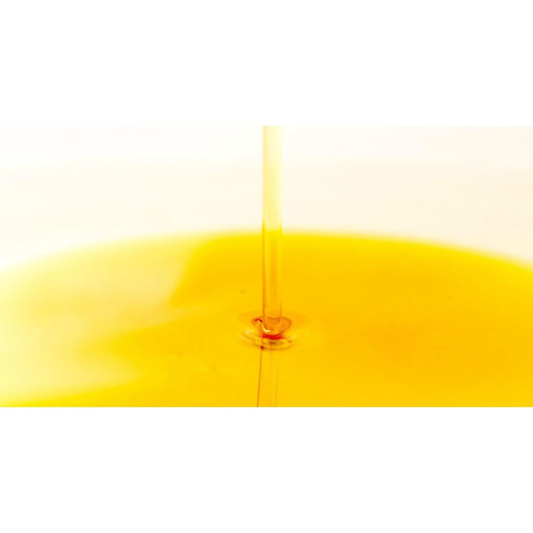 Yanagiya Apricot Oil For Dry Hair And Skin 63ml - Image 3