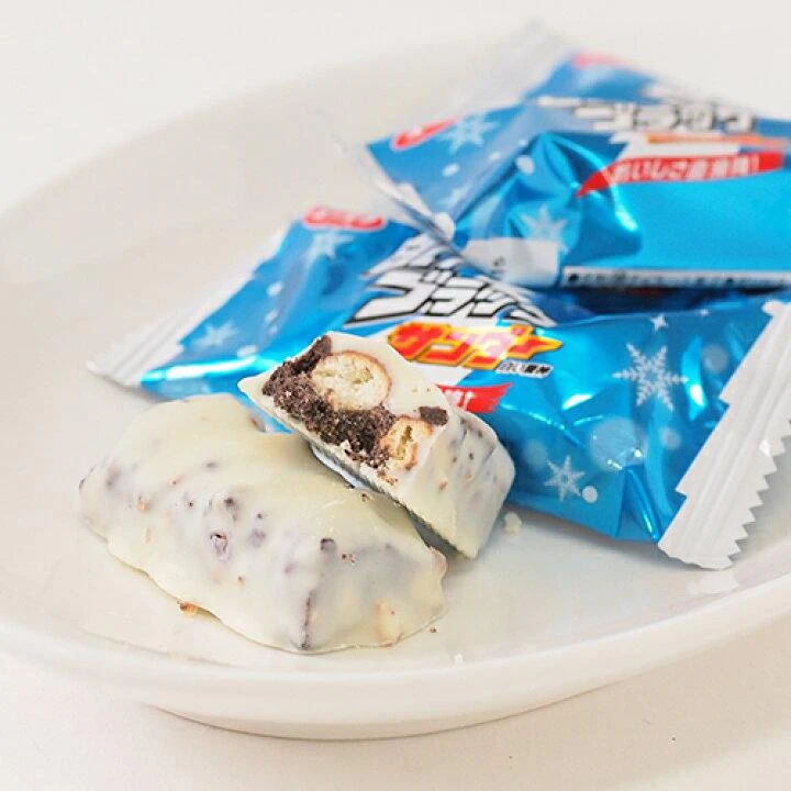 Yuraku White Black Thunder Chocolate Bar Snack 16 Bars - Image 2